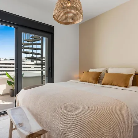 Luxury With Roof Terrace - Estepona